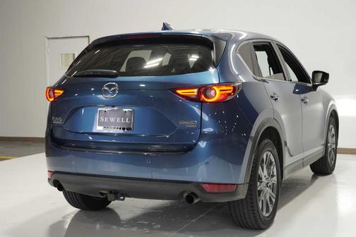 2021 Mazda CX-5 Signature