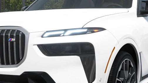 2025 BMW X7 M60i