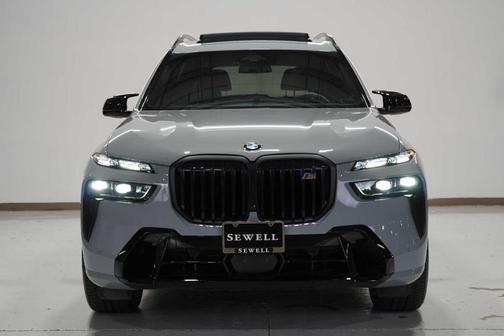 2024 BMW X7 M60i