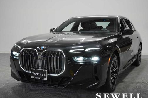 2025 BMW 740 i xDrive