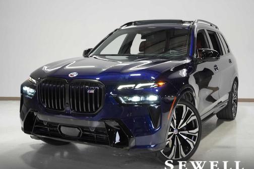 2023 BMW X7 M60i