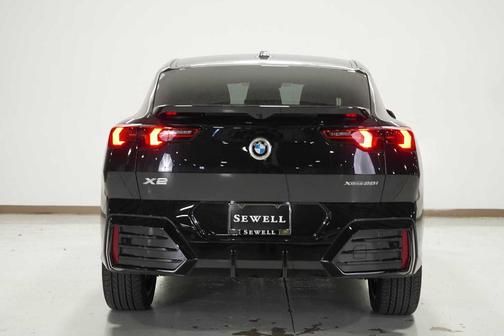 2025 BMW X2 xDrive28i