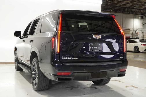 2023 Cadillac Escalade Sport