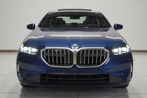 2024 BMW 530 i