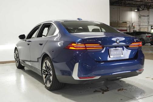2024 BMW 530 i