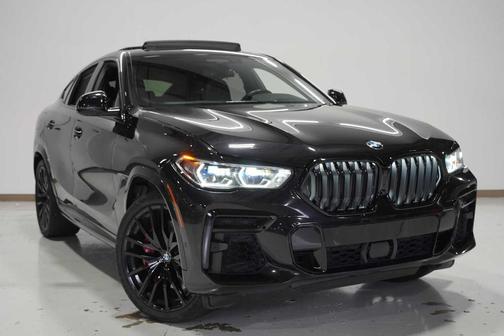 2022 BMW X6 M50i