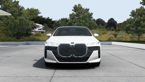 2025 BMW 740 i