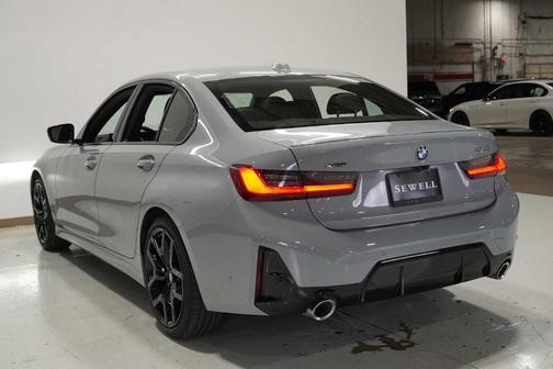 2025 BMW 330 i xDrive