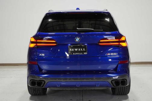 2024 BMW X5 M60i