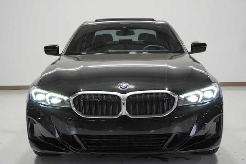 2025 BMW 330 i