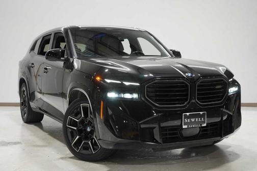 2023 BMW XM Base