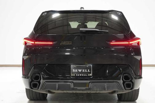 2023 BMW XM Base