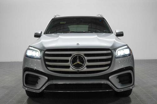 Cirrus Silver Metallic 2025 Mercedes-Benz GLS 450 4MATIC