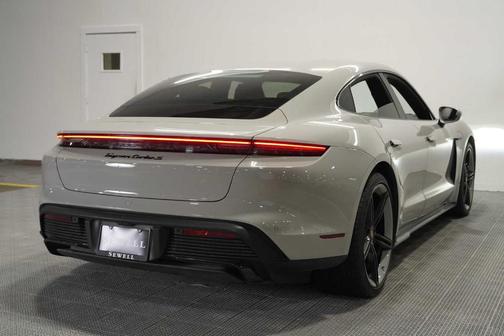 2021 Porsche Taycan Turbo S