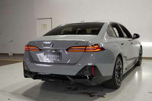 2024 BMW i5 eDrive40