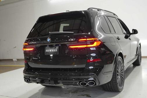 2025 BMW ALPINA XB7 Base