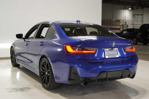 2023 BMW 330 i