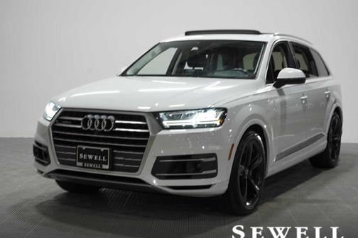 Glacier White Metallic 2019 Audi Q7 55 Prestige
