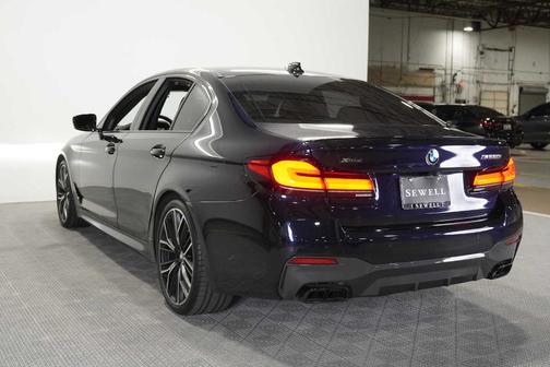 2023 BMW M550 i xDrive