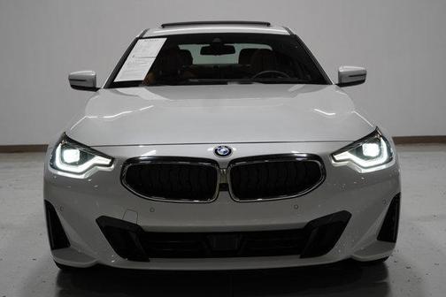 2024 BMW 230 i