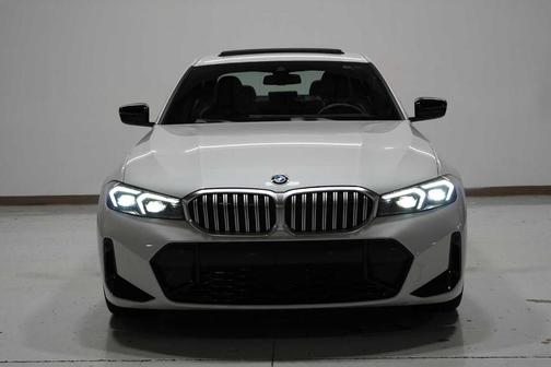 2025 BMW 330 i xDrive