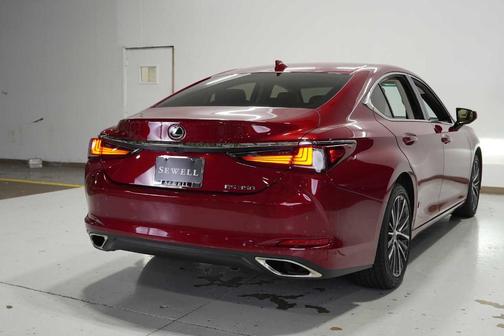 2024 Lexus ES 350 