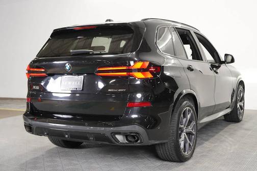 Black Sapphire Metallic 2024 BMW X5 sDrive40i