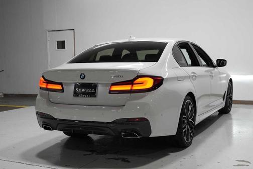 2021 BMW 540 i