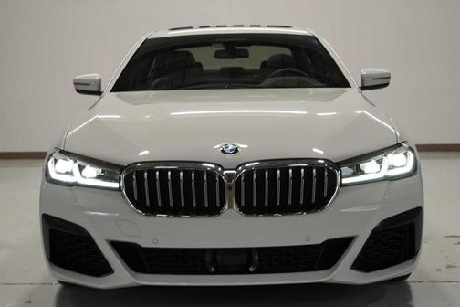 2021 BMW 540 i