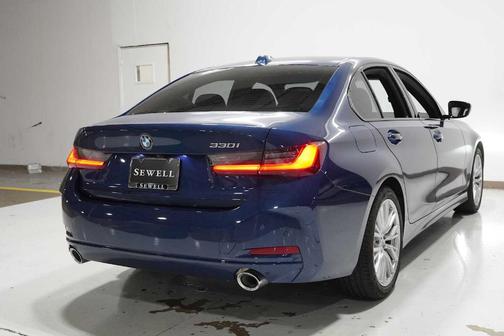 2023 BMW 330 i