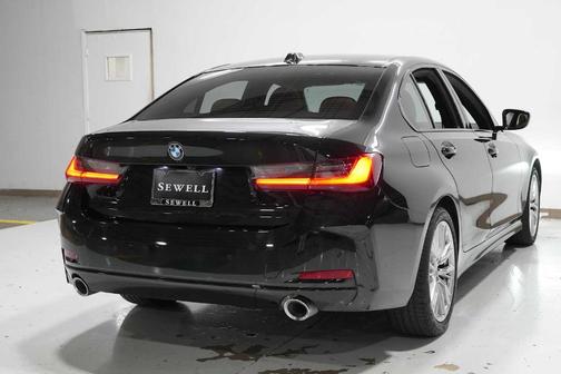 2023 BMW 330 i