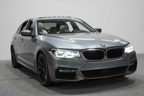 Bluestone Metallic 2018 BMW 540 i