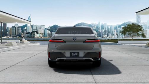 2026 BMW 740 i xDrive