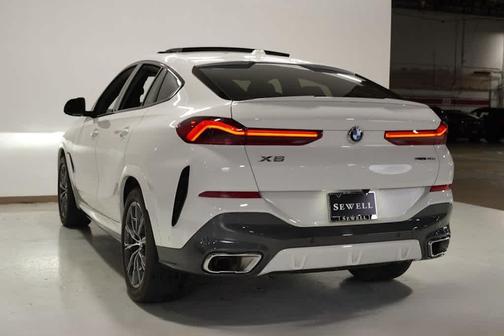 2026 BMW X6 xDrive40i