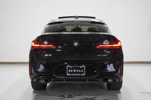 2023 BMW X4 xDrive30i