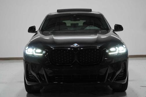 2023 BMW X4 xDrive30i