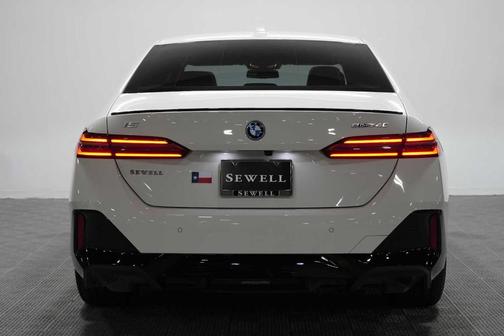 Alpine White 2026 BMW i5 eDrive40