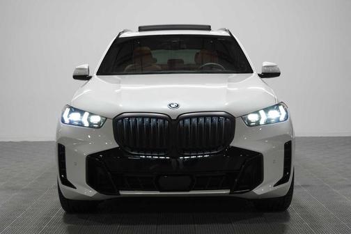Mineral White Metallic 2026 BMW X5 PHEV xDrive50e