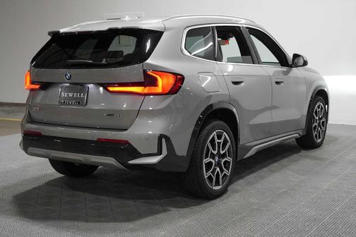 Space Silver 2025 BMW X1 xDrive28i