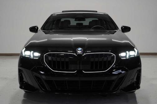2025 BMW 530 i