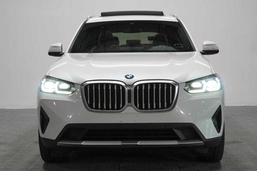 Mineral White Metallic 2022 BMW X3 sDrive30i