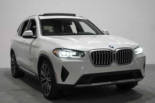 Mineral White Metallic 2022 BMW X3 sDrive30i