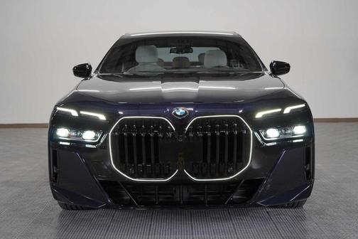 2024 BMW 760 760i xDrive