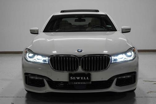 2018 BMW 750 i xDrive