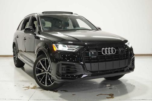 2022 Audi Q7 55 Premium Plus