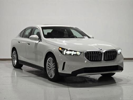 2025 BMW 530 i