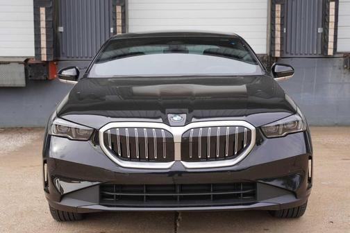 2026 BMW 530 i xDrive