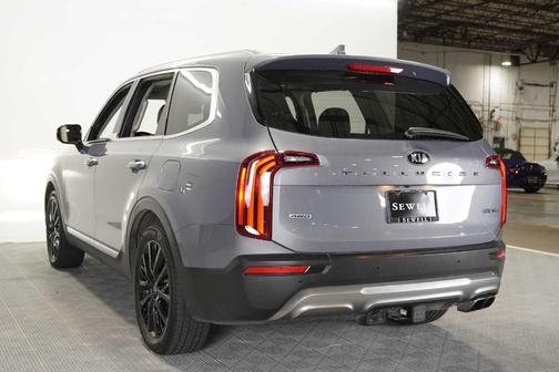 Everlasting Silver 2020 Kia Telluride SX