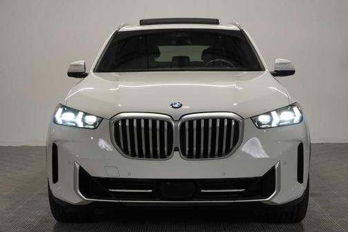 Alpine White 2024 BMW X5 xDrive40i