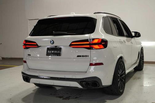 2024 BMW X5 M60i